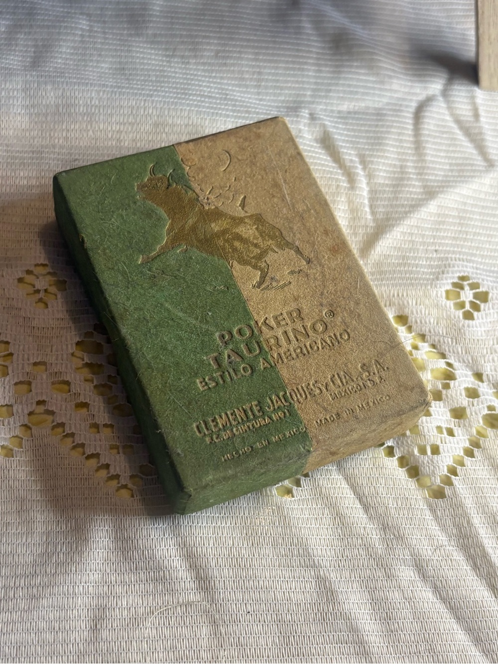 Vintage Poker Taurino Estilo Americano Bull Playing Card Deck - Green & Gold Box